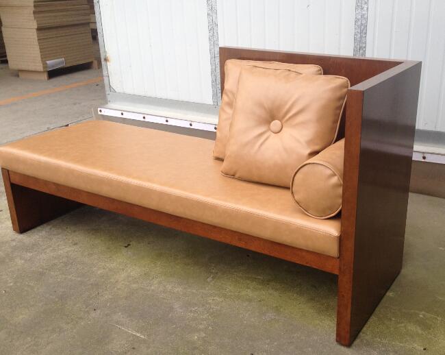 Long Bedroom Ottoman Bench , Upholstered Luggage Bench With Pillows 0