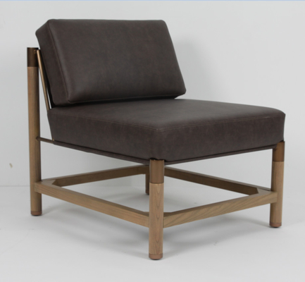 अच्छी कीमत Modern Design Solid Oak Wood Lounge Chair Hotel Bedroom With Metal Accents ऑनलाइन