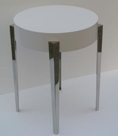 अच्छी कीमत Wooden Top Round Metal Side Table For Coffee Shop , Wood Top End Tables ऑनलाइन
