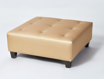अच्छी कीमत Modern Square Shape Upholstered Button Tuffted Ottoman Coffee Table Solid Wood Legs ऑनलाइन