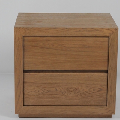 अच्छी कीमत Modern Solid Oak Nightstand Luxury Hotel Bedroom Furniture Customized Color ऑनलाइन